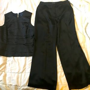 Anne Taylor sleeveless top with asymmetrical beads